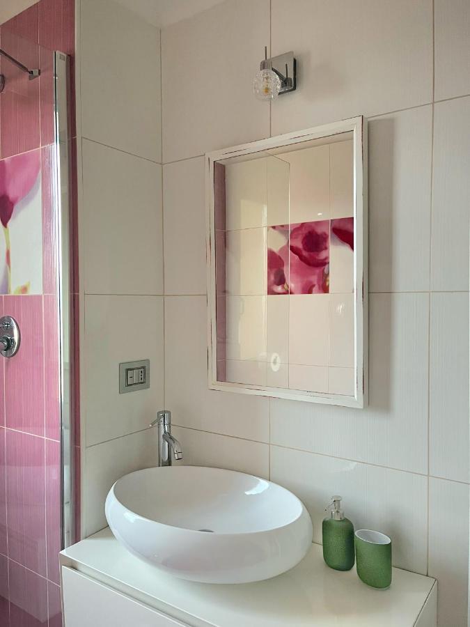 Il Nido Di Giraben Apartment Savona Exterior photo